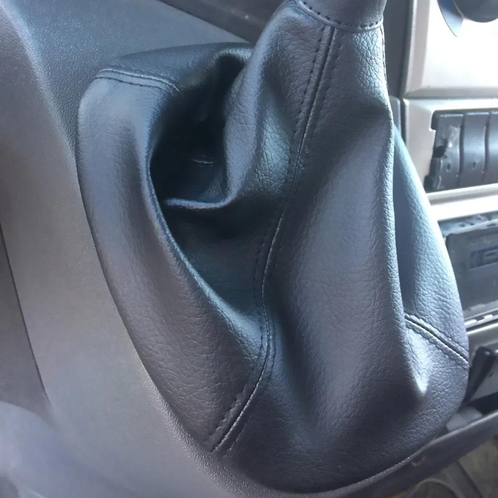 Gear Shift Knob Boot for Iveco Daily IV 2006-2011 LHD PU Leather Gaiter Plastic Frame Surround Trim Case Replaces 5/6 Speed Dust
