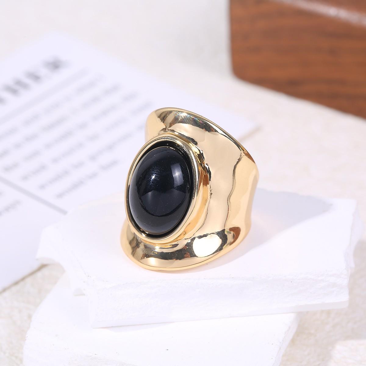 Stylish Metal Finger Ring with Hollow Design - Sweet, Cool, and Unique Open Ring.