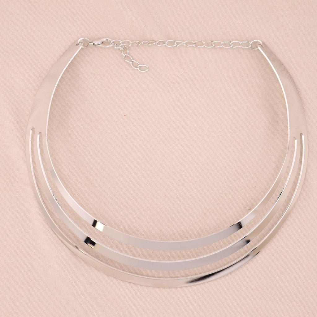 Punk Metal Hohl-Choker: Übertriebene Halskette im europäischen Stil