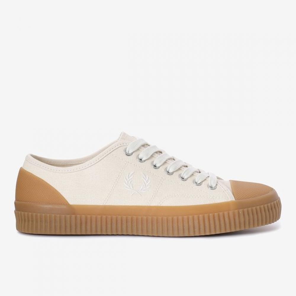 

Fred Perry Unisex Canvas Sneakers Hughes Low Sfpu2334365 T93 280