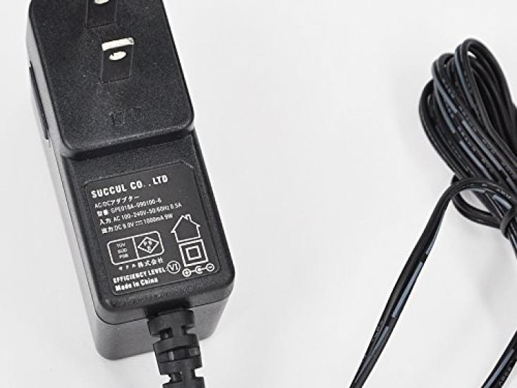 SUCCUL 9V Centre pour Alimentation Pédale d'Effets BOSS Compatible avec Prise de Sortie Diamètre Extérieur Diamètre Certifié PSE avec Adaptateur AC/DC, 1A, Négatif,