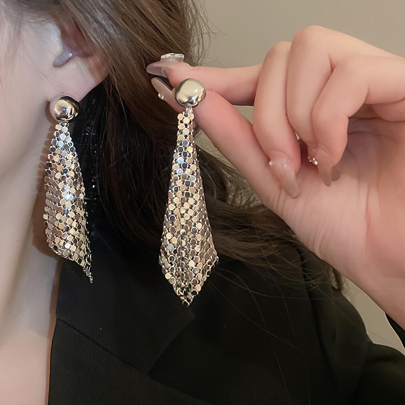 

Стильные серьги-подвески Сверкающий ромб Золотой или серебристый цвет Выберите цвет, который вам больше нравится Повседневные наряды Аксессуары для вечеринок Эффектные серьги