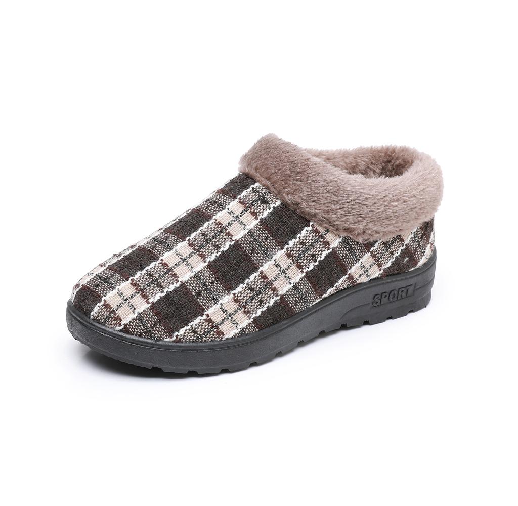 2025 winter new old Beijing cotton shoes soft sole non-slip mother shoes piled thickened home elderly cotton slippers