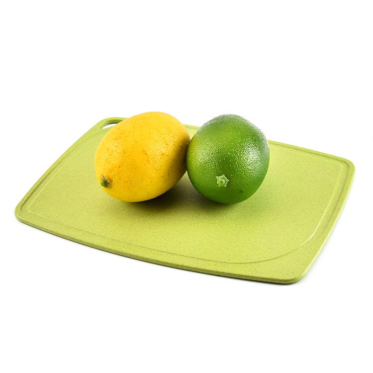 

Nordic Wheat Straw Baby Food Cutting Board - Household Kitchen Wall-Mounted Plastic Chopping Board for Vegetables & Fruits. Blue Cutting Board