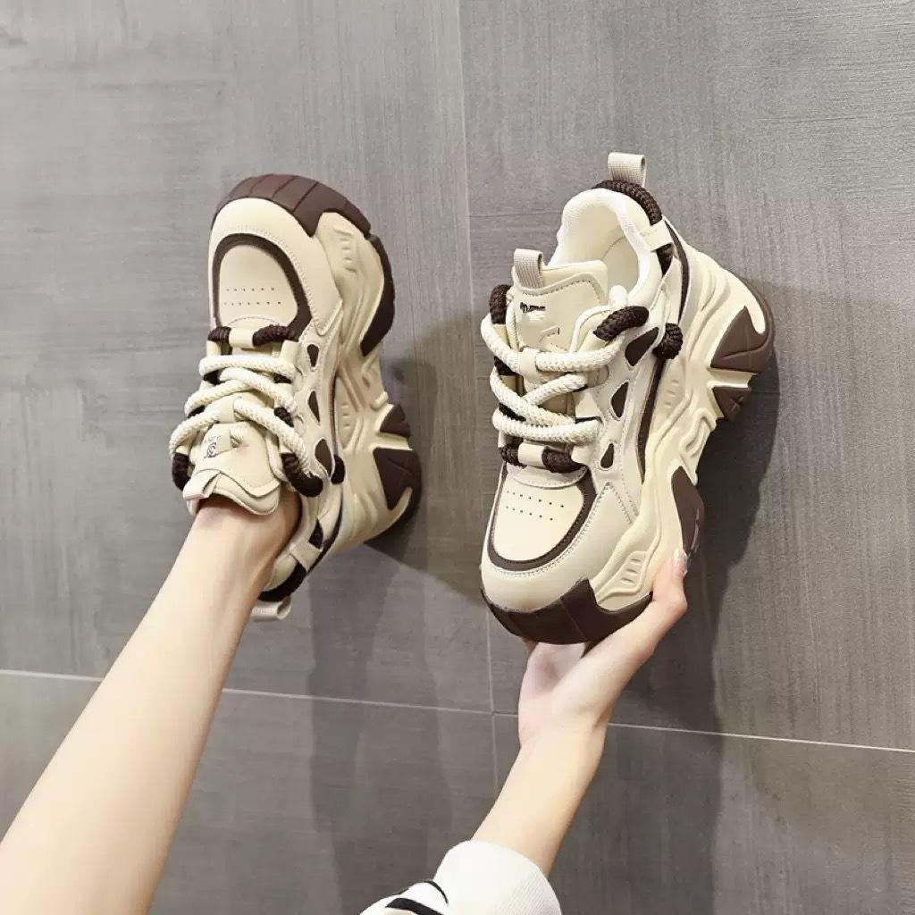 Autumn New Inner Height Increase Dad Shoes Women's Casual Fashion Sports Shoes Women's Versatile Muffin Platform Shoes