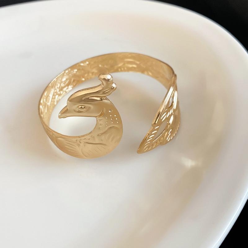 Metal smooth texture open bracelet casual fashion trend temperament versatile bracelet light luxury high sense jewelry women