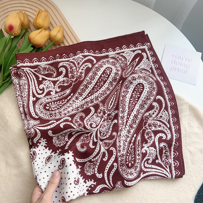 Retro French design cashew flower 68 herringbone pattern square scarf women's foreign style advanced temperament silk scarf tide