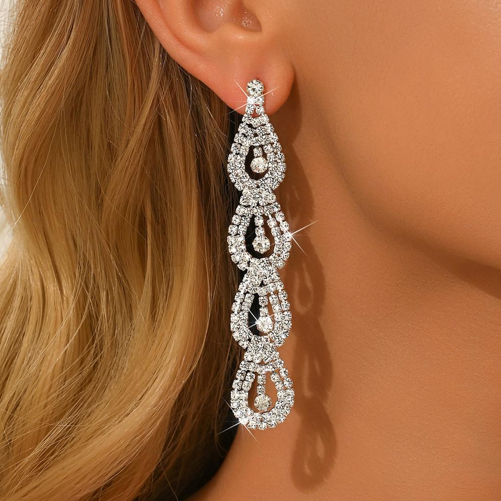 Ladies' fashionable water droplet earrings and jewelry are suitable for dates, parties, festivals, and gifts