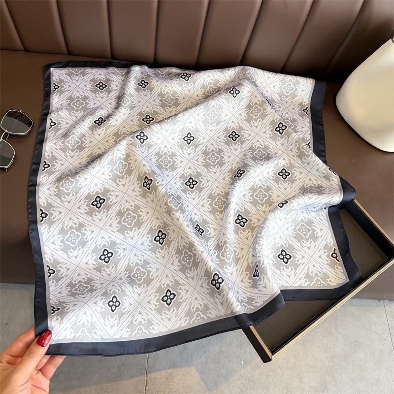 Retro Atmosphere Printing Simulation Silk Scarf Square Scarf High-end Shawl Sunscreen Neck Small Square Scarf Headscarf Female