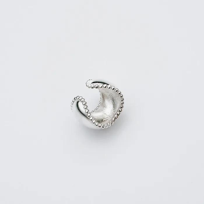 Roman earcuff