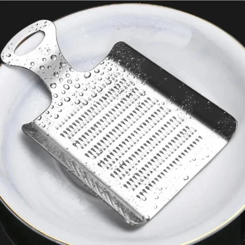 Stainless Steel Garlic Press - Ginger/Grater/Crusher for Wasabi & Vegetables, Dishwasher Safe Kitchen Tool with Handle