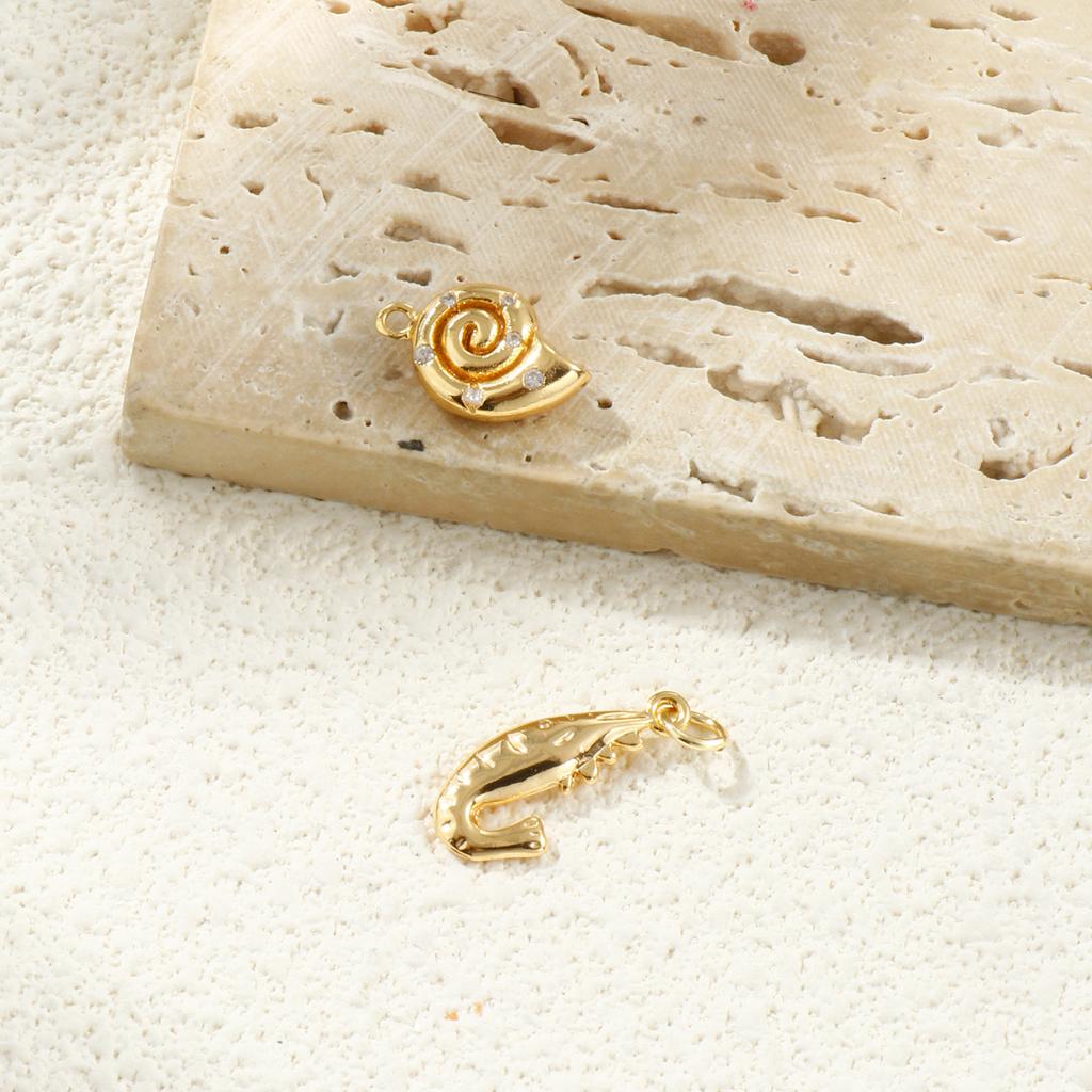 2 PCs Brass Charms 18K Gold Plated Conch Shrimp Ocean Pendants For DIY Necklace Bracelet Jewelry Making Findings