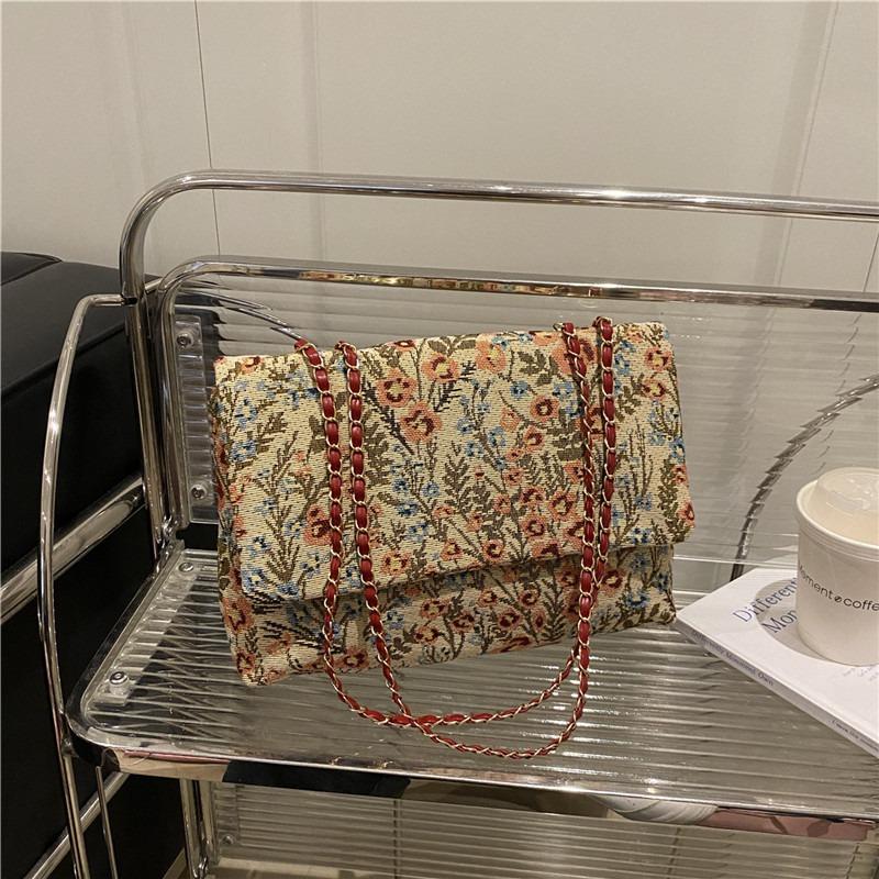 Spring and summer new product retro trend printing chain large capacity shoulder underarm messenger bag casual versatile