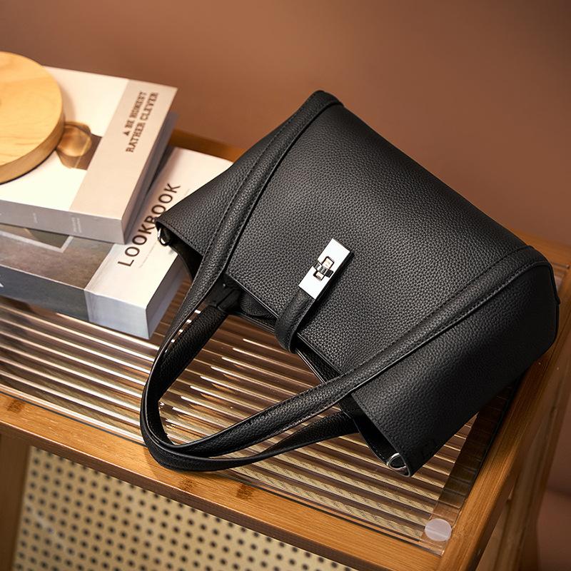 2025 New Handbag Basket Bag Top Layer Cowhide Large Capacity Tote Bag Single Shoulder Handheld Crossbody Bag for Women