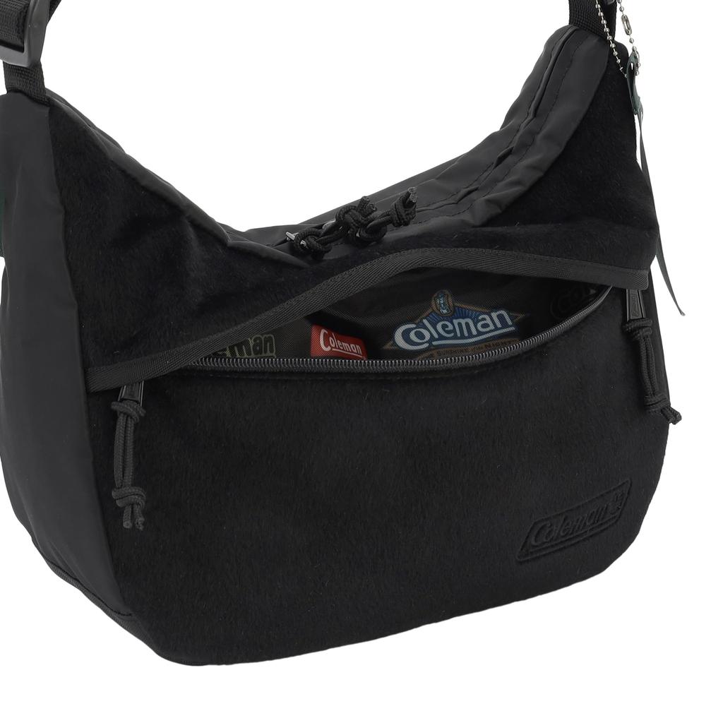 Walker Banana Shoulder Black [Coleman] Bag,