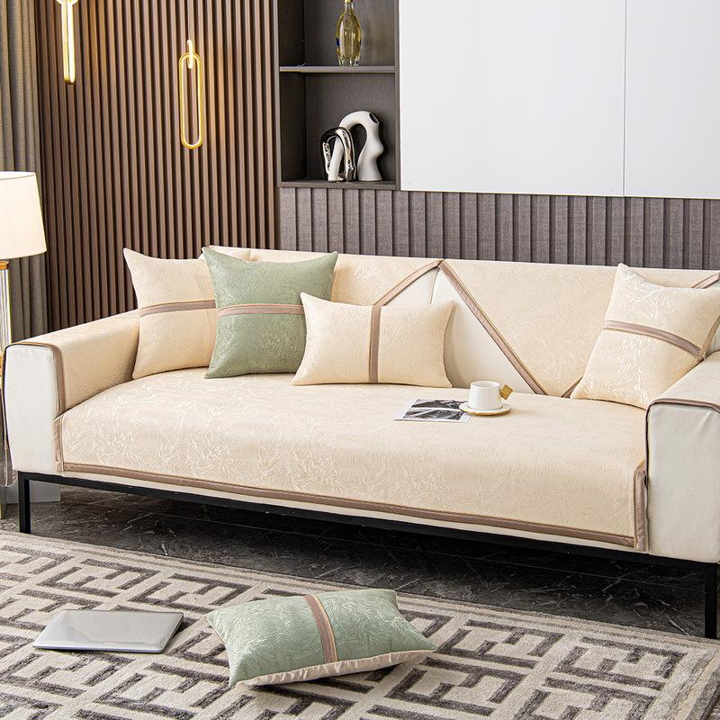 

Sofa Cushion Four Seasons Universal Cover Cloth All-Inclusive Universal Sofa Cover Three Seats and One Imperial Concubine Cushion 70*70cm