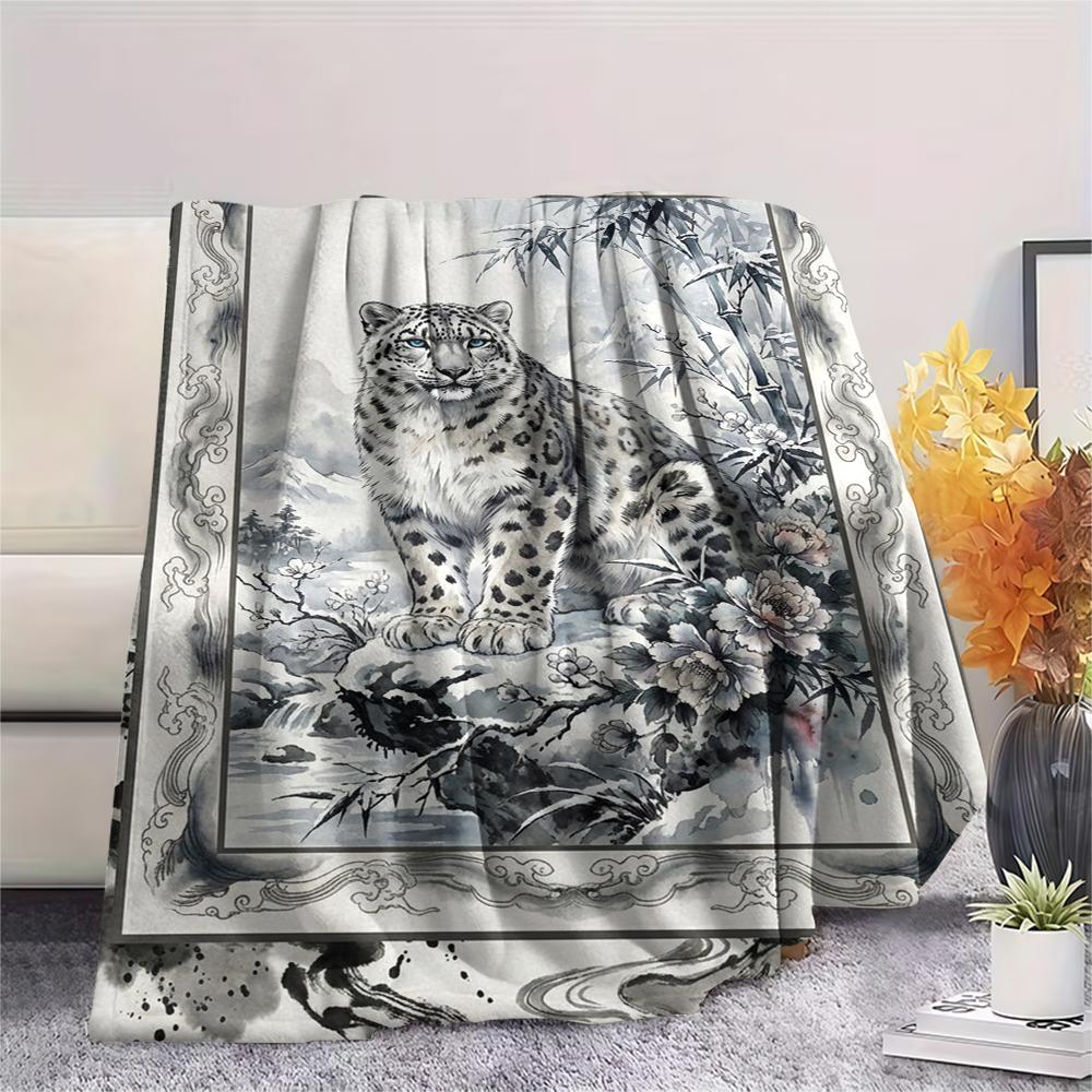 Snow Leopard Animal Print Flannel Blanket, High quality Comfortable for All Seasons, Home Decor, Warmth and Comfort, Perfect for Christmas Gifts119
