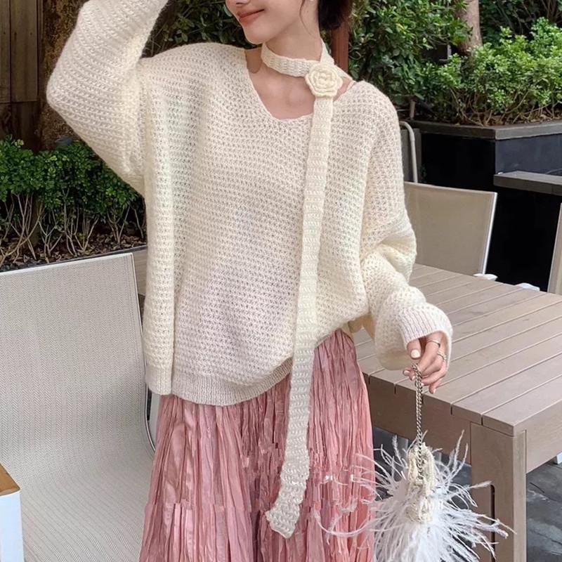 Korean V-neck Knit Sweater with Rose Ribbons, Women's Loose Slimming Fit for Spring/Autumn
