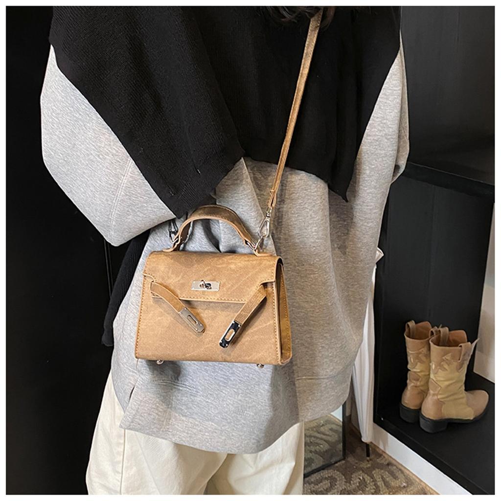 Retro Commuter Texture Lock Buckle Gentle Temperament Handbag Versatile Crossbody Lock Buckle Bag
