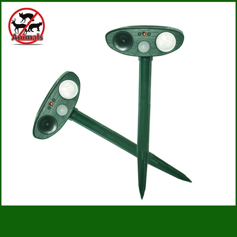 Outdoor Solar Ultrasonic Animal Repeller with Infrared and Strobe Sensor Solar Strobe Repeller