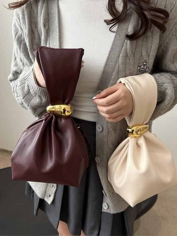 Retro Pleated Women's Bucket Bag: Large Capacity, Fashionable, Aesthetic, Unique Design