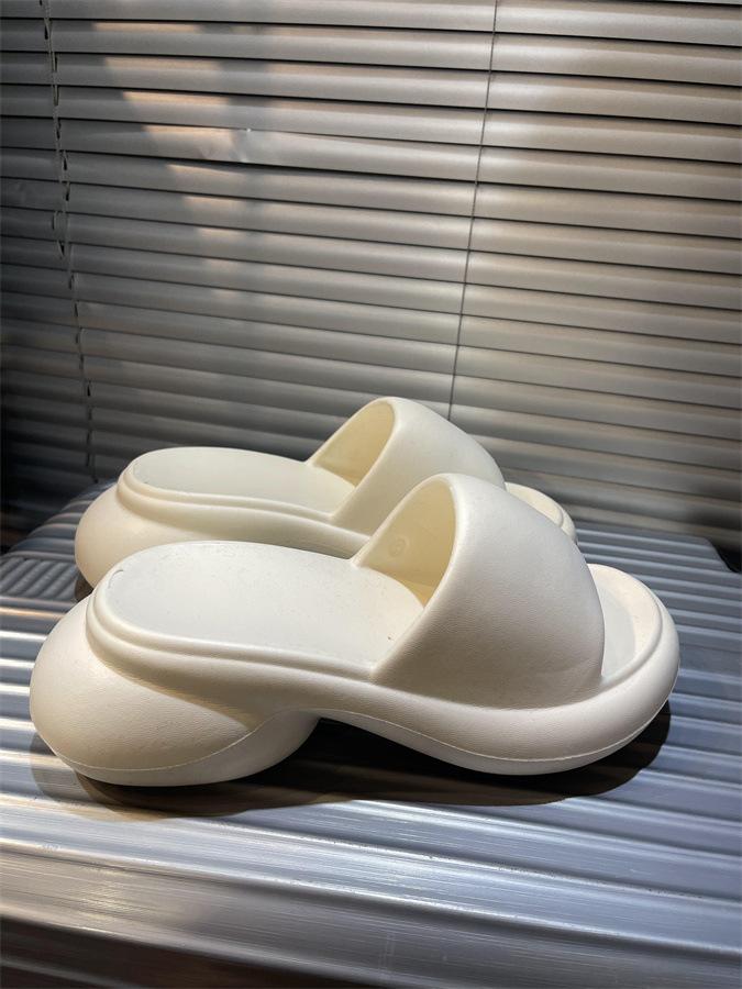 

Новые летние шлепанцы на одно слово женские летние шлепанцы на толстой подошве прохладные шлепанцы для выхода 40/41