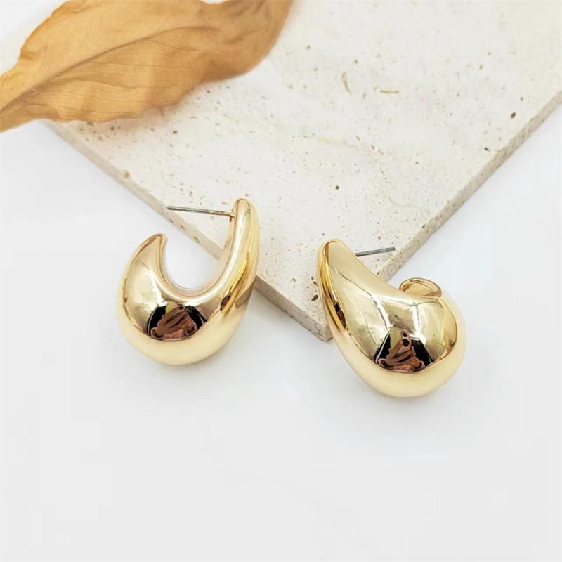 New Trend C-shaped Wide Dangle Earrings for Women Exaggerated Personality Gold Metal Earrings Geometry Unusual Earrings