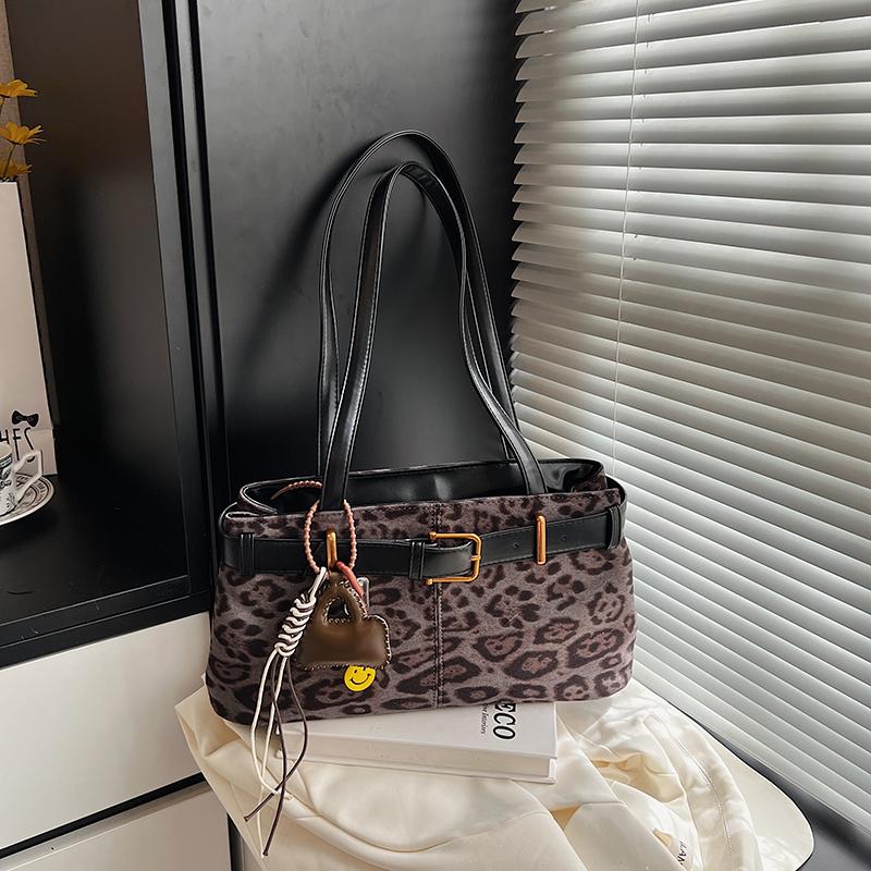 

Women Small PU Leather Leopard Square Shoulder Bag 2025 Winter Retro Tote Bag Luxury Designer Trend Female Handbags 35cmx18cmx11cm