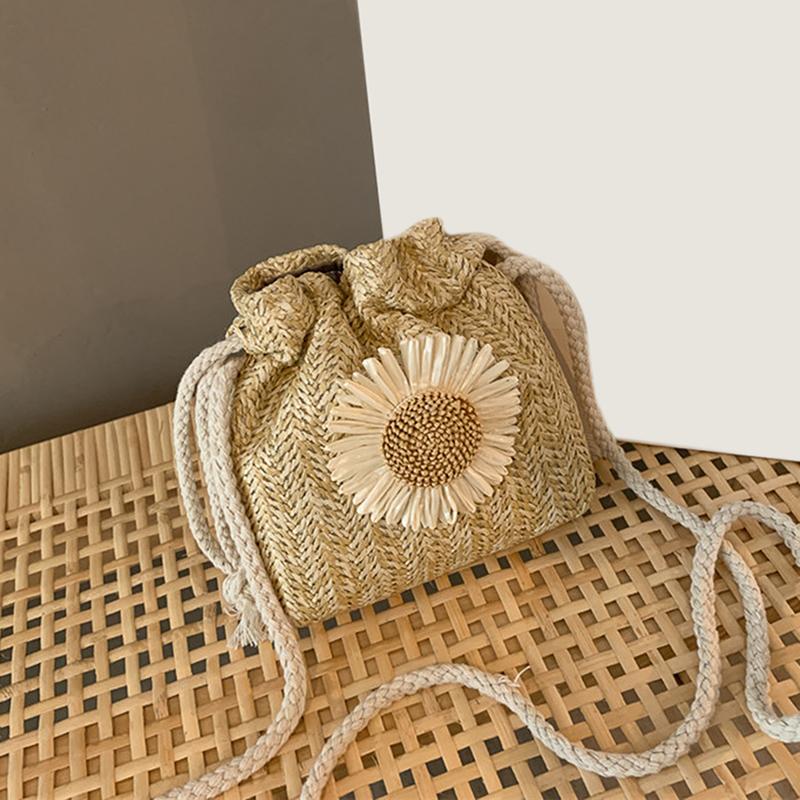 Rattan Woven Women Straw Bag Handbag Knit Flower Summer Beach Woman Shoulder Messenger Khaki White Bags Fashion Creative