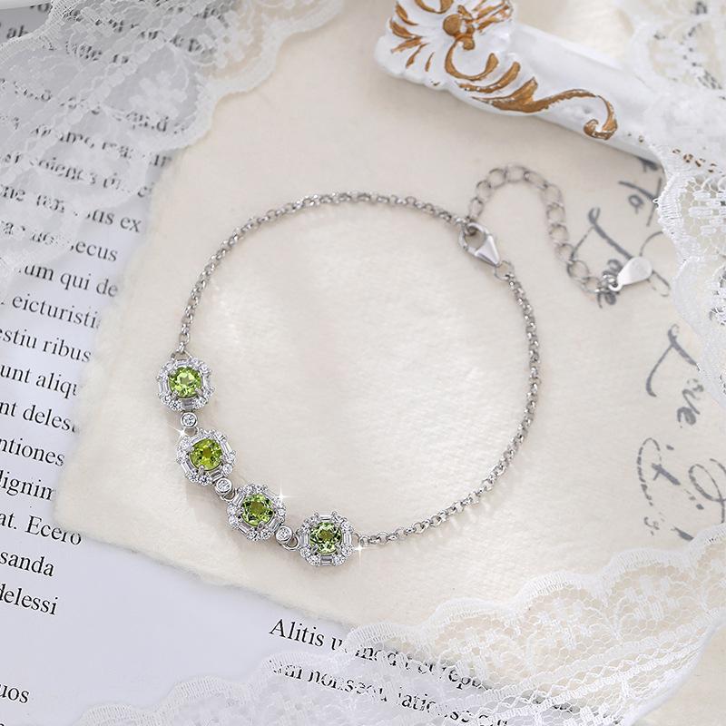 European and American style high-grade natural crystal S925 sterling silver bracelet light luxury olivine exquisite high-end bracelet