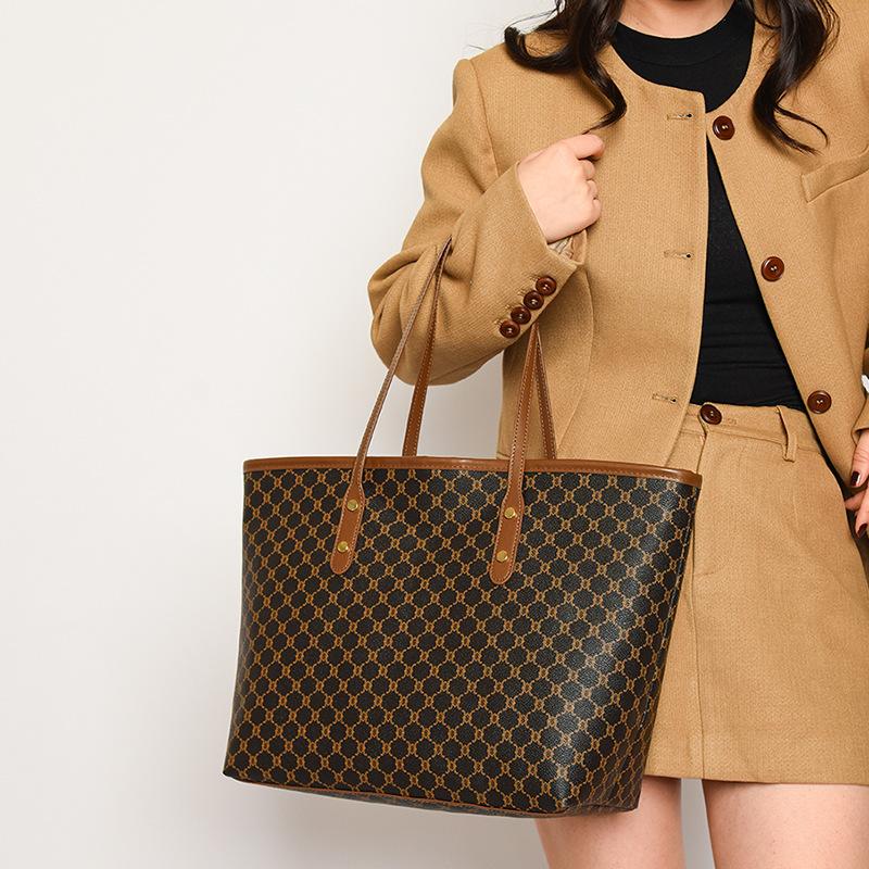 Large Capacity Bag for Women's Autumn and Winter New Trendy Tote Bag Versatile Commuter Texture Shoulder Bag