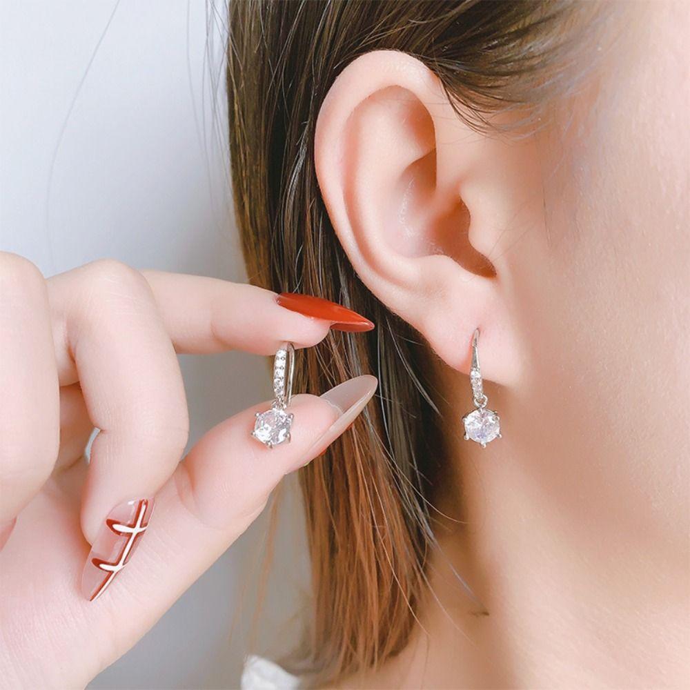 Simple Round Rhinestone Earrings Light Luxury Temperament Round Crystal Ear Studs Shine Xircon Ladies' Ear Accessories Girl