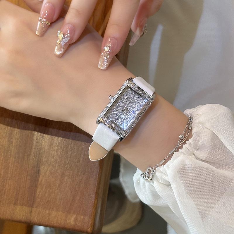 Elegancki Damski Zegarek z Diamentami Gwieździste Niebo - Luksusowy Kwadratowy Design z Pełnym Zestawem Diamentów