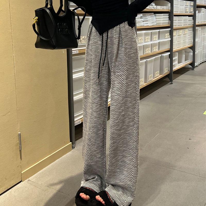 Chic Zebra Print Pleated Wide-Leg Pants - Women's Casual Spring/Summer Floor-Length Style