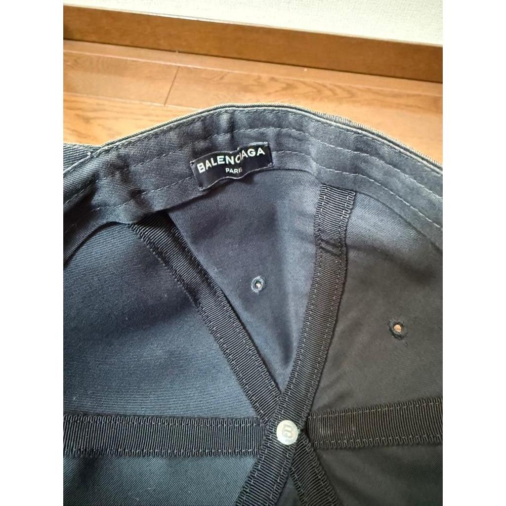 Used BALENCIAGA black cap L