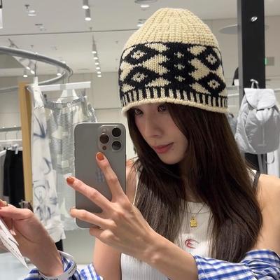 New Retro Wool Hat Couple Autumn and Winter Designer Diamond Pattern Color Matching Warm Knitted Hat Cold Hat