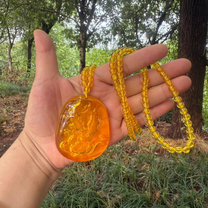 Inner Carved Heart Sutra Thousand Hand Guanyin Golden Amber Intaglio Pendant Necklace  Jewelry Mother'S Day Gift
