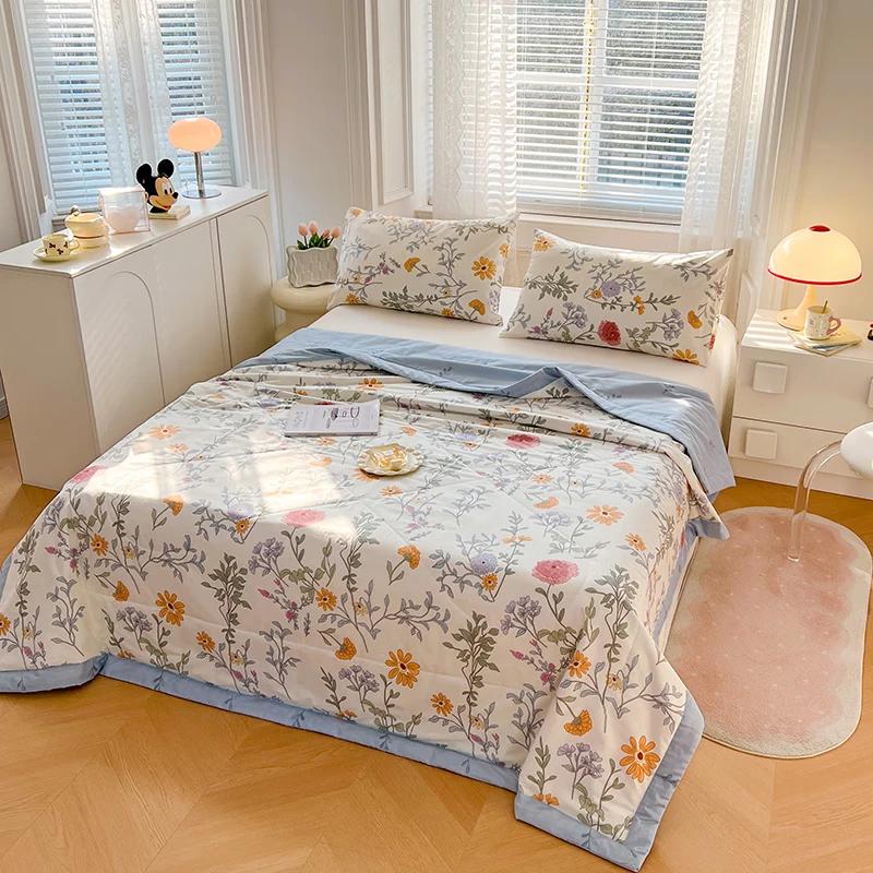 WOODPECKER Summer Quilt