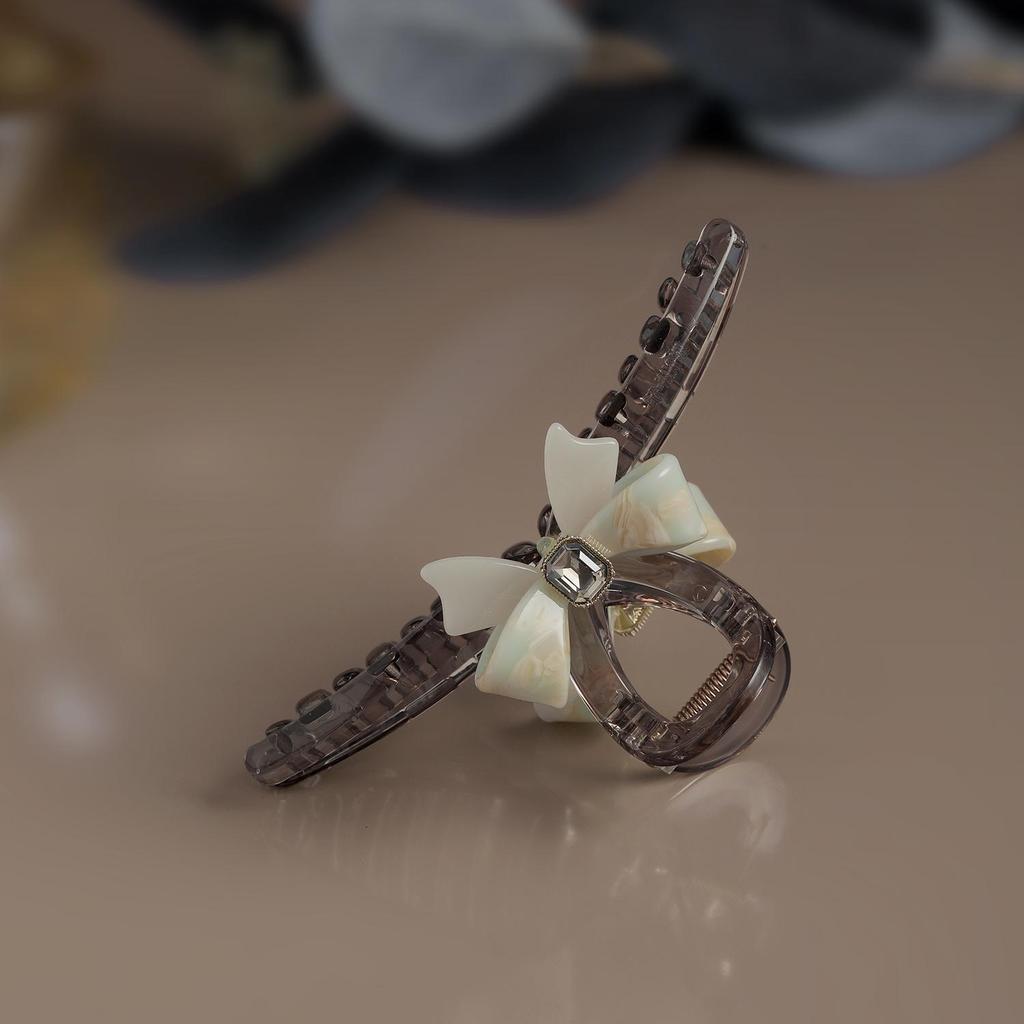 Translucent Acrylic Bow Claw Hair Clip - Stylish and Gentle Accessory for Women