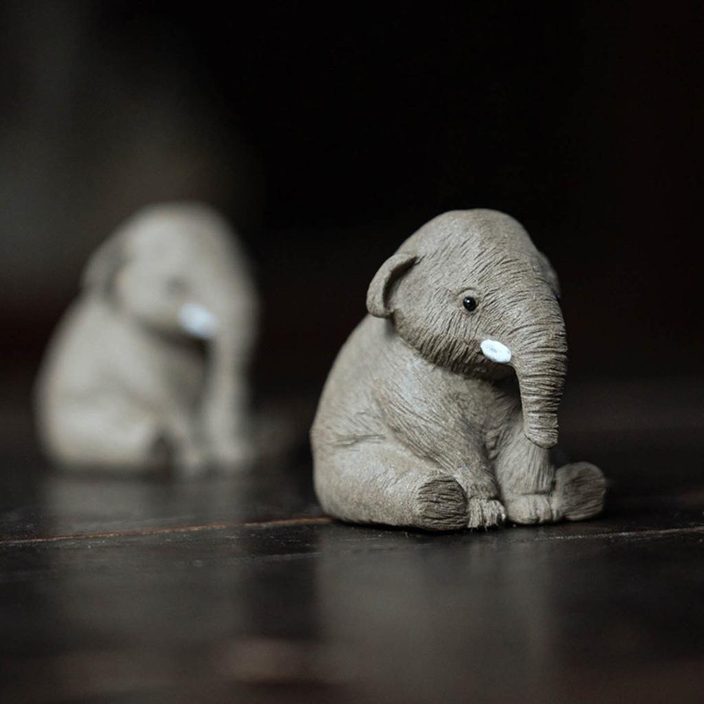 Handmade Sitting Elephant Ornament Small Tea Pet Mini Cute Statue Living Room Tea Table Decoration for Tea Lovers Friend