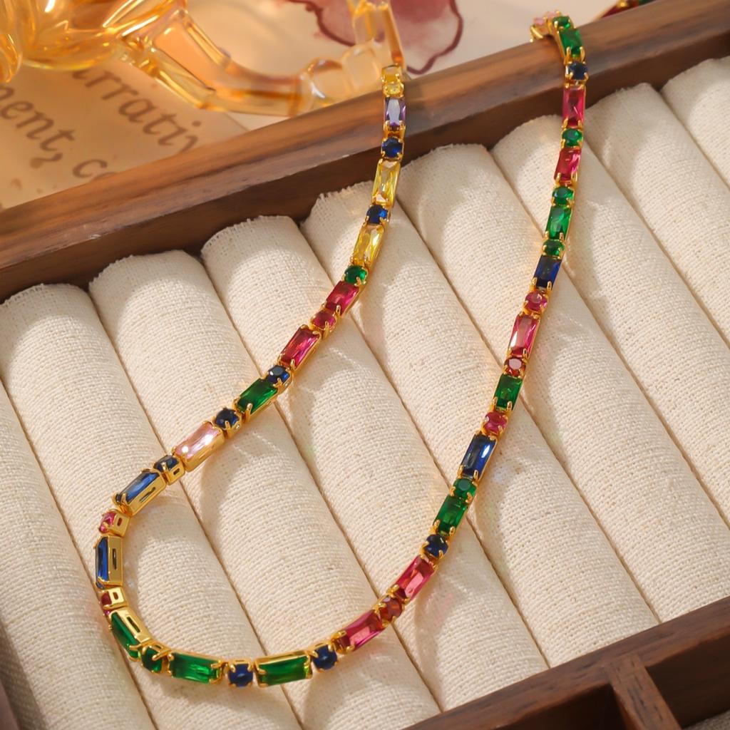 Retro Personalisiertes Licht Luxus Farbe Zirkon Armband Ins Damen Vielseitig High-End Sinn Schlicht Nische Temperament Halskette