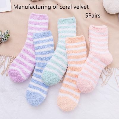5 Paar Damen-Schlafsocken aus gestreiftem Korallenvlies für Herbst und Winter, verdickte, warme, wadenlange Heimsocken, einfache Bodensocken
