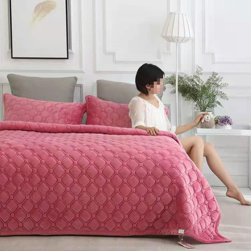 Coral Fleece Blanket Sheets Quilted Non-slip Double-layer Flannel Blankets Warm Blankets Leisure Blankets Air-conditioning Blankets