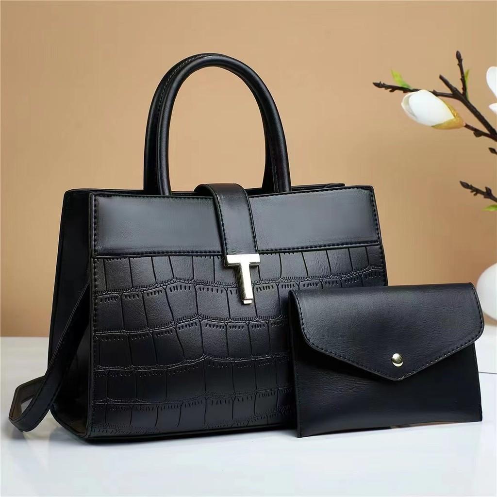 Color Solid Classic Women Shoulder Bag Soft Structure Versatile Travel Design