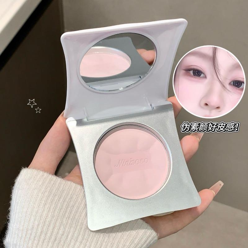 Ninisoso Long Lasting Makeup Powder Natural Soft Focus Oil Control Concealer