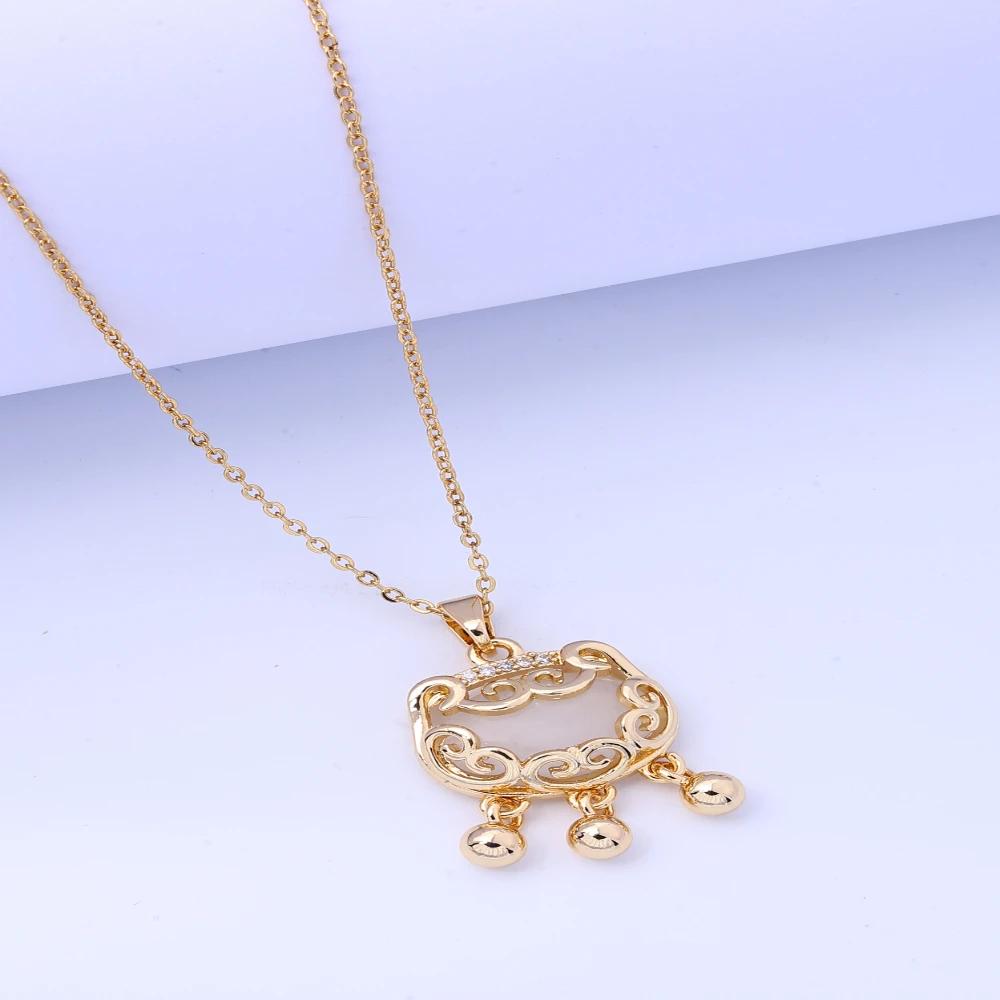 Titanium steel non fading necklace, women's cat eye stone, safety lock, light luxury, niche design, collarbone chain, versatile,