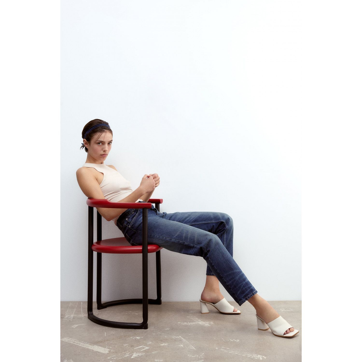 

WIDE HEEL LEATHER SANDAL