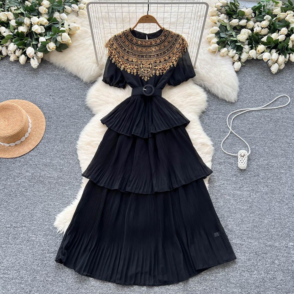 Court Style Light Luxury High-end Bubble Sleeve Dress Women's Summer Heavy Industry Sequin Design Beautiful Temperament Cake Dress