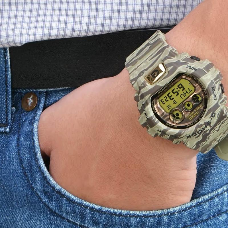 Casio G-SHOCK Classic Series Falling Leaf Camouflage Rough Charming Military Style Waterproof Quartz Movement Rubber Strap Japanese and GD-X6900TC-5DR