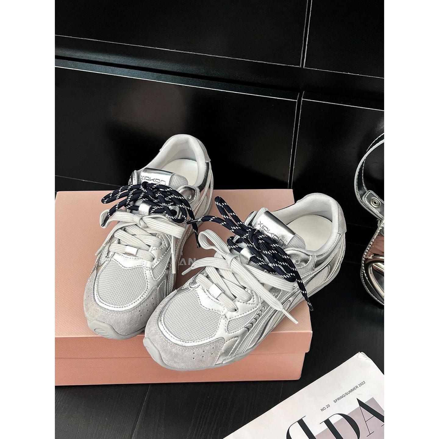 

Inner height increase of 5cm Autumn Maillard training shoes Women s 2025 new fashion versatile jogging shoes Breathable sports shoes 40 серебро белый